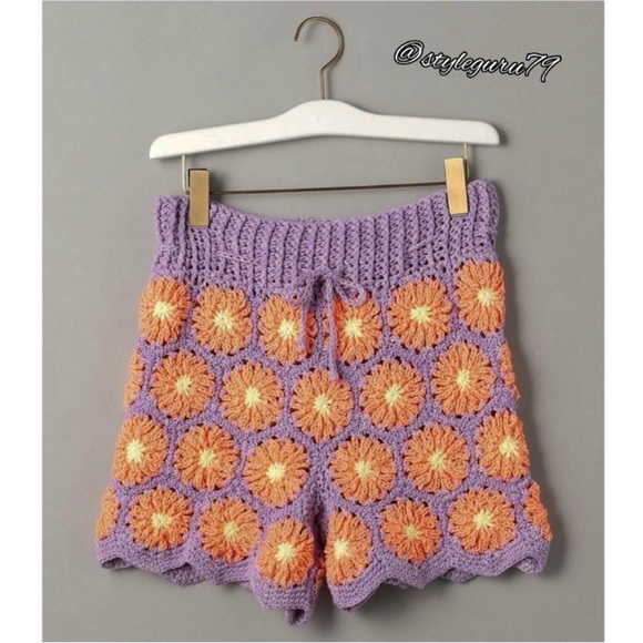 Colorful Crochet Flower Set - Picture 3 of 3